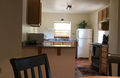 Abiquiu House | Martinez Casita - Adobe on the Plaza