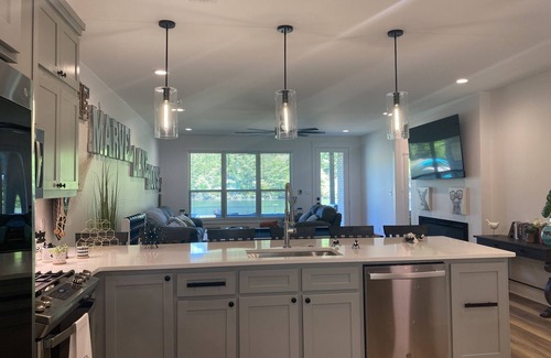 Mid America House | Marvel Lake House Too