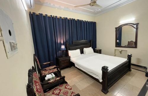 F-7 Sector House | Marvi Guest House