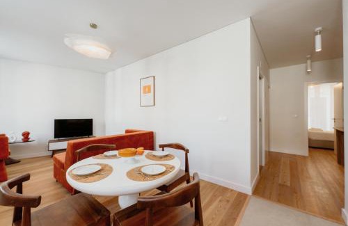 Santo Condestavel Apartment | Mary Orange - NO 236 RC E - Elegant Two-Bedroom Urban Retreat