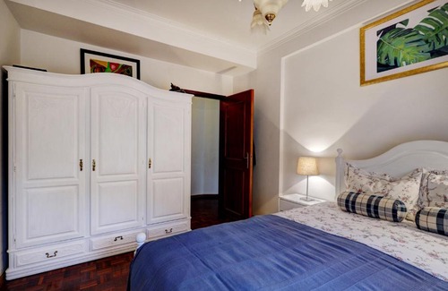 Carnaxide Apartment | Mary's House II