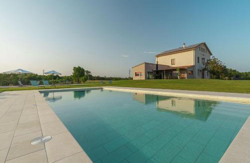 Riudarenes House | Mas Can Falqués