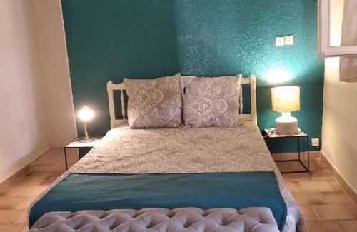 Saint-Laurent-de-Carnols Apartment | Mas de la Calade
