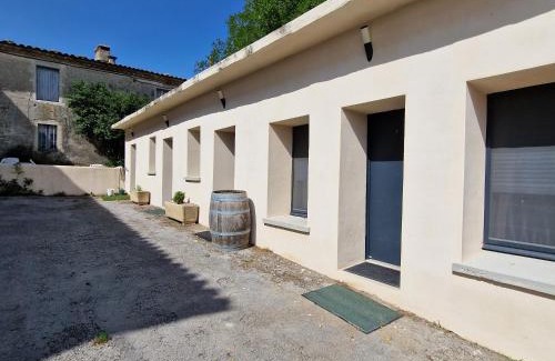 Ferrieres-les-Verreries Bed & Breakfast | Mas les jasses Chambre d'hôte calme et agréable à la campagne