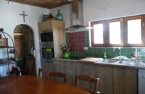 Le Pradet House | mas provensal 12 people 2 km from the sea