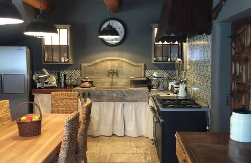 Cavaillon Other | Mas with character, quiet, in Luberon valley
