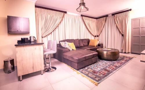 Thorny Bush Game Reserve Hotel | Masingitana Hotel