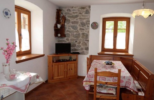 Calceranica al Lago Apartment | Maso Marini - Appartamento Capriolo by Interhome