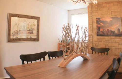 Mount Washington Apartment | Massive 4 Bed House-Short Walk to Amazing View
