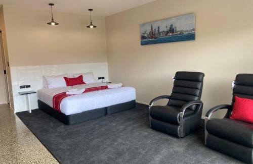 Matakana Hotel | Matakana Motel