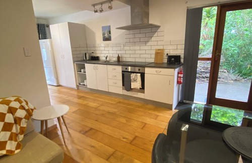 Whangaripo Apartment | Matakana Secluded Hideaway