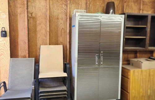 Matewan House | Matewan Riders Retreat with Garage!