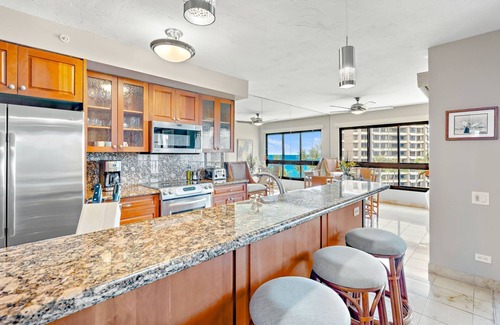 Kaanapali Condo | Maui Resort Rentals: Kaanapali Alii 241 - Interior Courtyard 2BR with Stunning Ocean Views from Nearly Every Room!