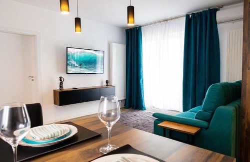 Constanta Apartment | Maurer Apartment
