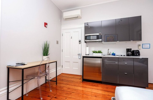 Beacon Hill Apartment | Maverick Suites at 40 Temple St