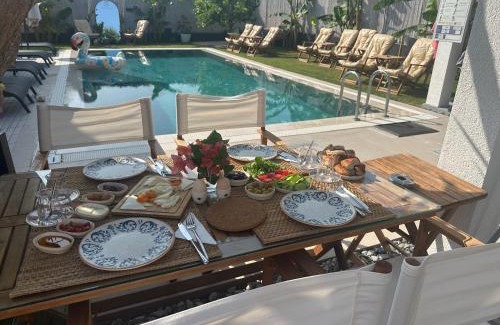 Ilica Bed & Breakfast | Mavi Yengeç Çeşme Butik Otel