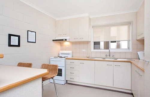 Coolangatta Apartment | Mavic Court Unit 4