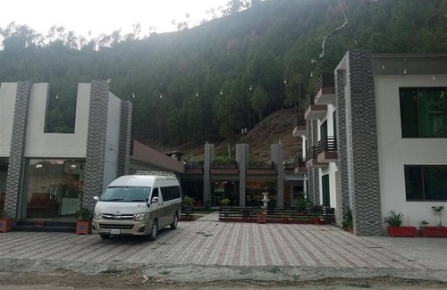 Khyber Pakhtunkhwa Bed & Breakfast | Mawaa Guest House