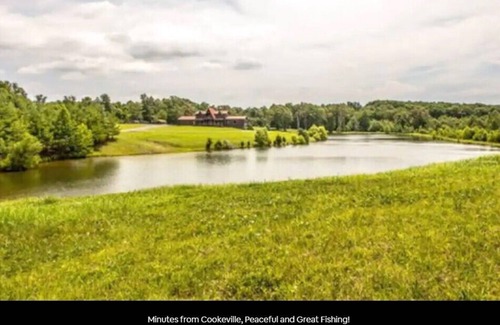 Baxter Cabin | Maxwell Lake Cabin near Burgess Falls State Park