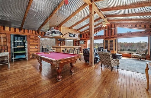 Baxter Cabin | Maxwell Lake Cabin near Burgess Falls State Park