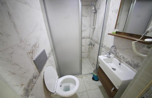 Aksaray Hotel | Mazum Baran