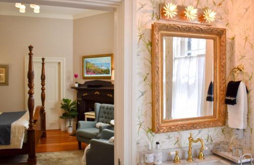 Historic Downtown District Hotel | McCall House Boutique Hotel