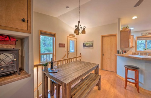 McCall House | McCall Retreat w/AC, BBQ Grill , Bikes & Balcony