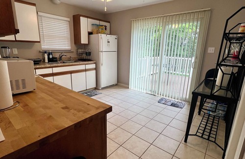 North Versailles Apartment | McEarth’s Haven - Your Home Away From Home