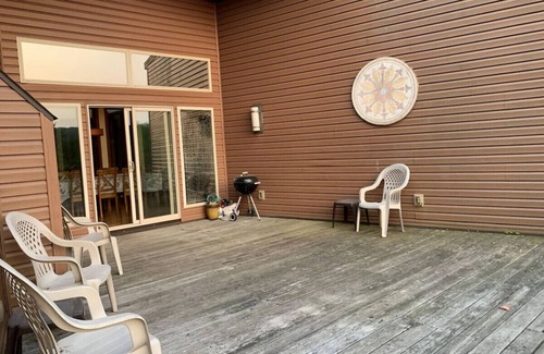 Terra Alta House | McFerson unique home at Alpine Lake