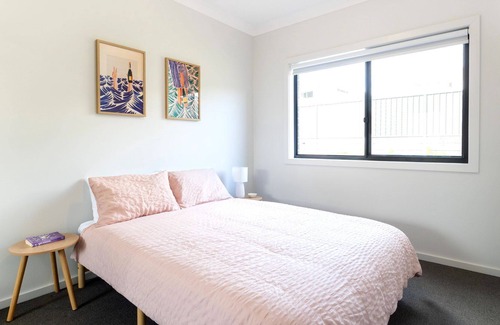 Dolphin Point House | McGrath welcomes you to Tilda's View, a beautiful spacious home