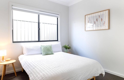 Dolphin Point House | McGrath welcomes you to Tilda's View, a beautiful spacious home