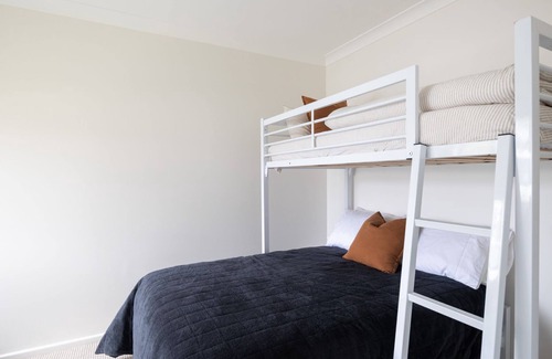 Burrill Lake House | McGrath welcomes you to Lakeview Cottage, a beautiful pet friendly home on the lake