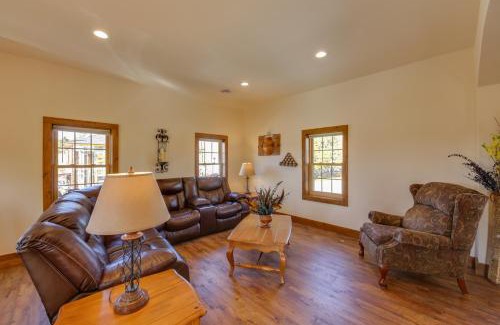 Campbellsport Apartment | McJuggers Loft Walk to Lake, Park, Restaurants