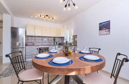 Miholascica House | Mea Cres Sea Villa