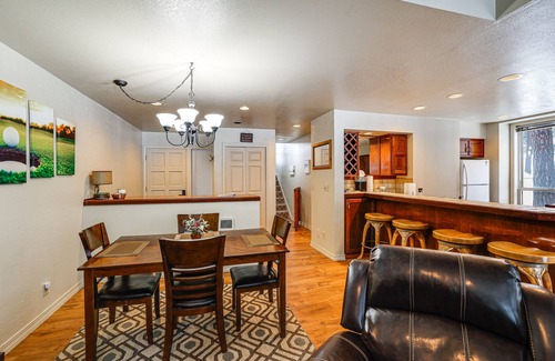 New Meadows Condo | Meadow Creek Golf Resort Condo: Skiing & Lake Life