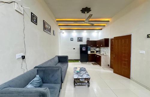 Gulshan-e-Iqbal House | Meadow Suites