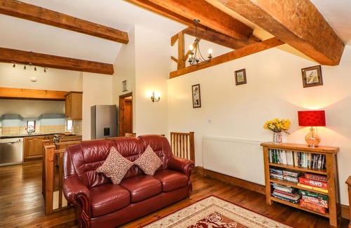 Edale Cottage | MEADOW VIEW, family friendly, luxury holiday cottage in Edale