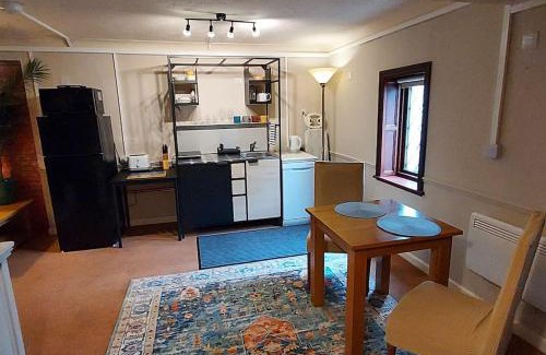 Bedford Apartment | Meadow View