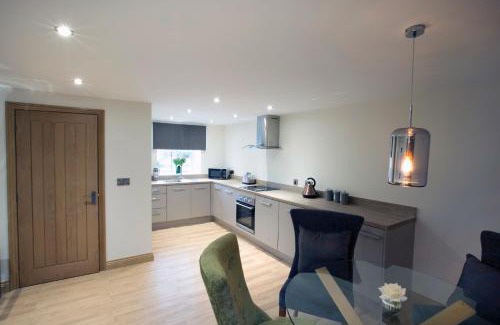 Astbury House | Meadowsweet Cottage, Drift House Holiday Cottages