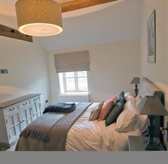 Astbury House | Meadowsweet Cottage, Drift House Holiday Cottages