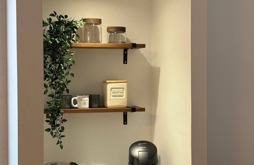 Semur-en-Auxois Apartment | Medieval Room 17