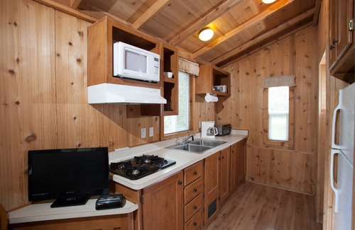 Lakehills Cabin | Medina Lake RV Campground