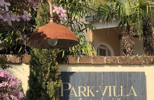 Kressbronn Apartment | Mediterranean Villa No: 2 with private whirlpool - 3 minutes to the beach