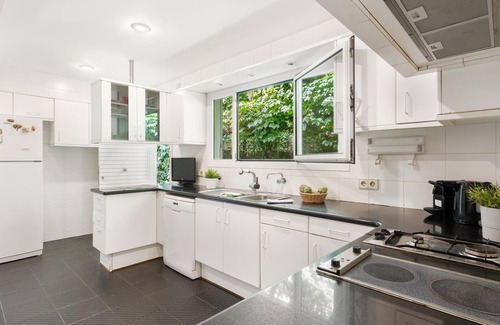 Masnou Villa | Mediterranean house with private garden and pool