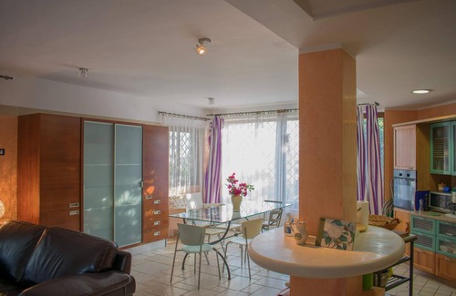 Gerace Villa | mediterranean villa on the outskirts of the historical marvel Gerace