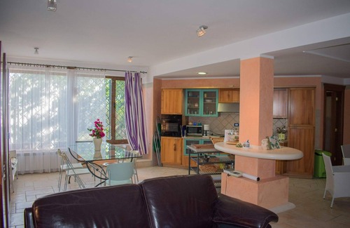 Gerace Villa | mediterranean villa on the outskirts of the historical marvel Gerace