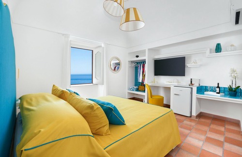 Liparlati Bed & Breakfast | Medusa Room