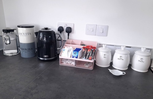 Gillingham House | Medway Bungalow, SEND Accessible, The Apple Tree in (Rainham) Gillingham, Kent.