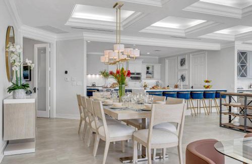 Harbour Inlet House | Mega Yacht Views Private beach Heated pool Harbor Inlet area Harbourview Key VlLLAS