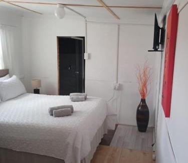 Kamieskroon Apartment | Megs Accommodation